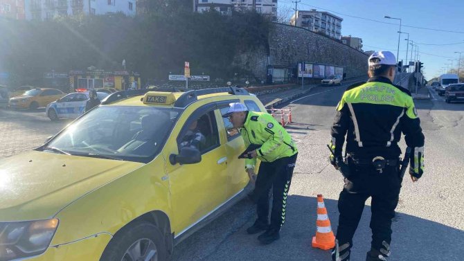 Ekipler Geçit Vermedi, Kış Lastiği Olmayanlara Ceza