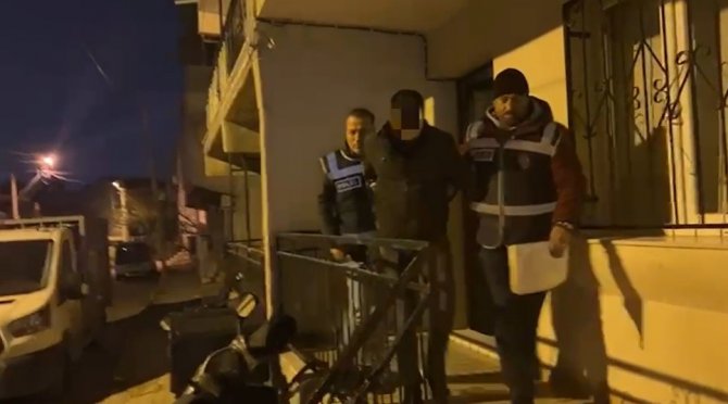 İ̇zmir’de Aranan Şahıslara Yönelik Dev Operasyon