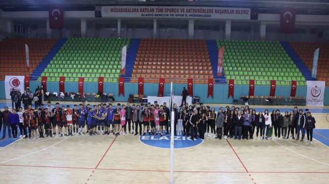 Elazığ’da Gençler Voleybol Müsabakaları Sona Erdi