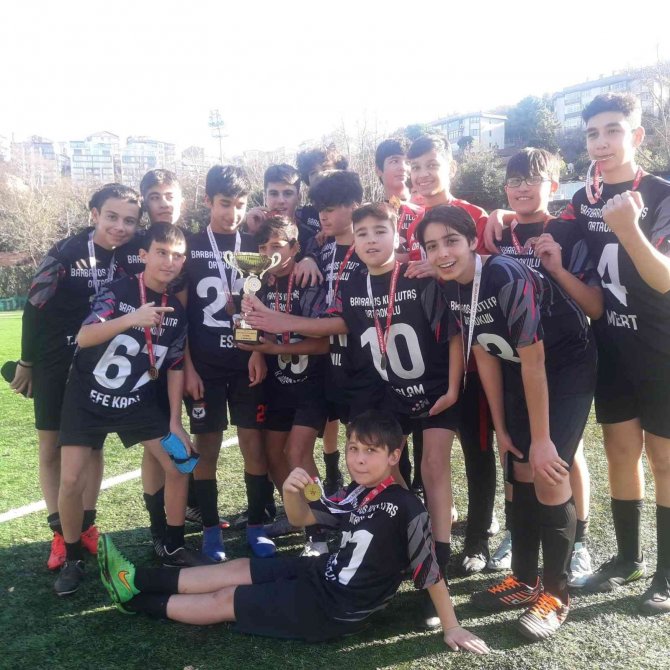 Ortaokul Yıldızlar Müsabakalarının Galibi Barbaros Kutlutaş Oldu