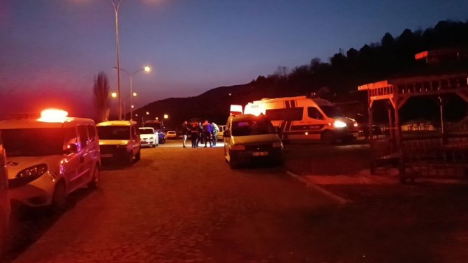 Adıyaman’da Batan Teknedeki 3 Kişiden 2’si Kayıp