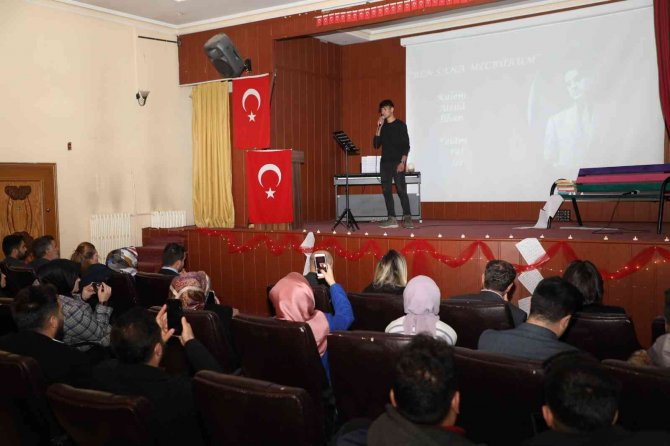 Taşlıçay’da Şiir Ve Müzik Dinletisi