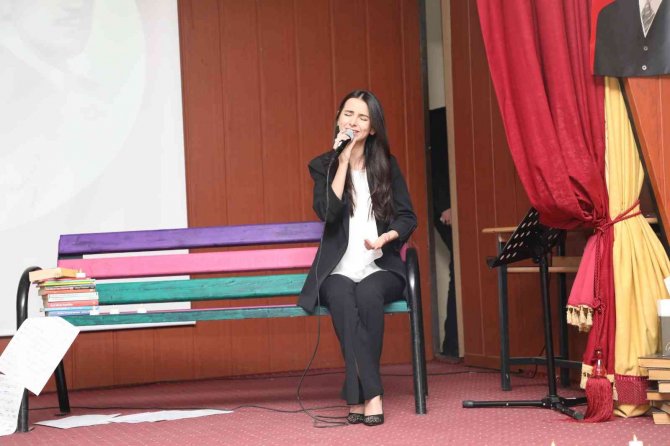 Taşlıçay’da Şiir Ve Müzik Dinletisi