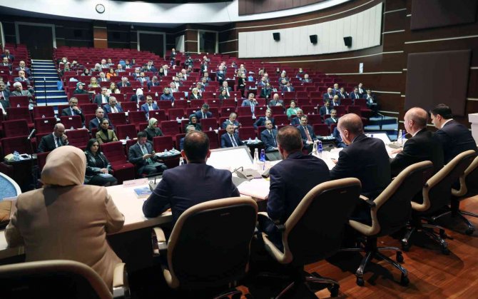 Ak Parti Merkez Karar Yönetim Kurulu, Cumhurbaşkanı Recep Tayyip Erdoğan Başkanlığında Parti Genel Merkezinde Toplandı.