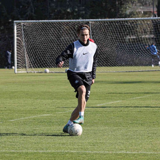 Altay, Tuzlaspor Maçının Hazırlıklarına Hız Kesmeden Devam Ediyor