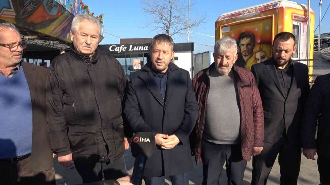 Yalovalı Hayırseverden İhtiyaç Sahibi Çocuklara Ayakkabı Yardımı
