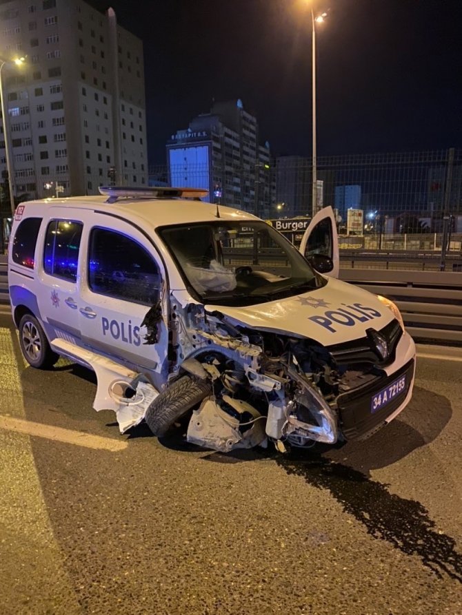 Avcılar E-5’te Polisin Dur İhtarına Uymayan 4 Hırsız, Ortalığı Savaş Alanına Çevirdi