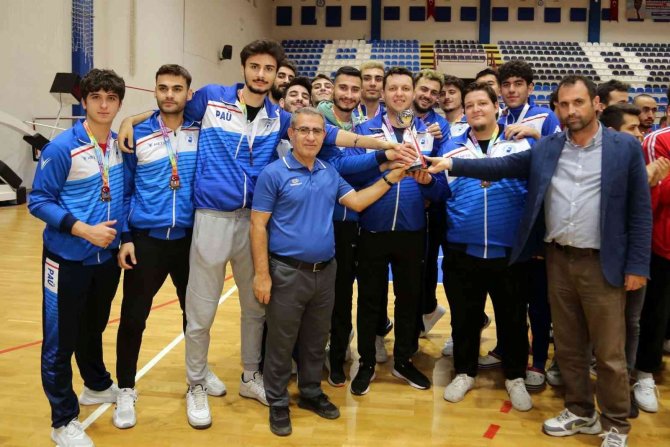 Adü Bölgesel Voleybol Turnuvası’nda Ödülleri Topladı