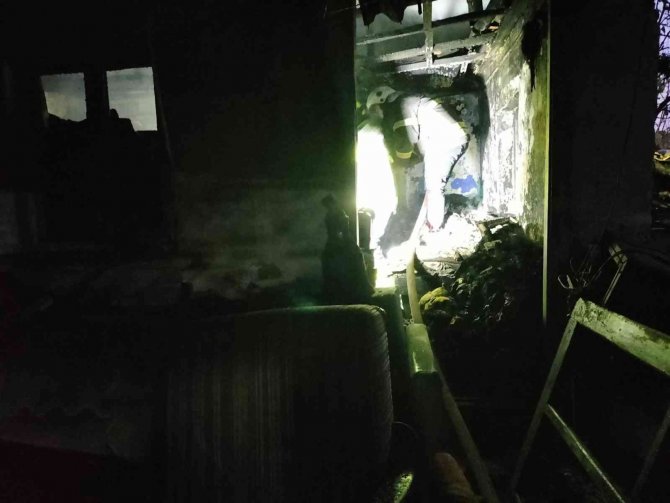 Müstakil Evde Çıkan Yangında Ev Kullanılamaz Hale Geldi