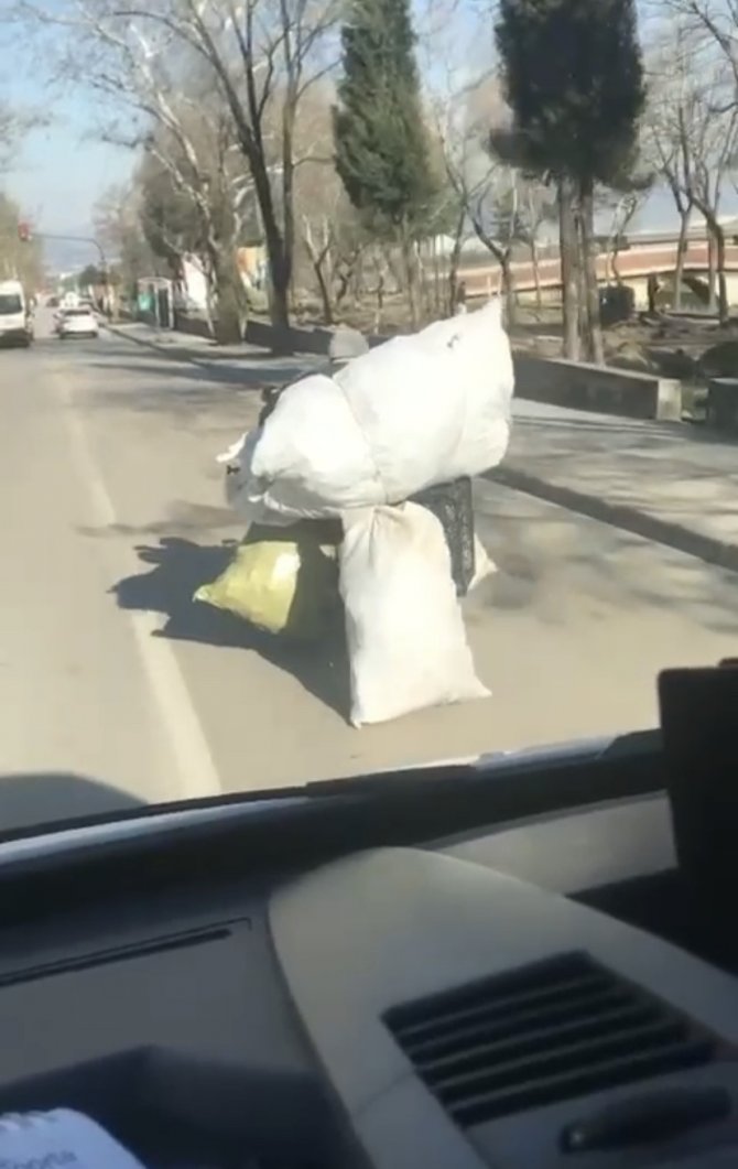 Bursa’da Motosikletle Tehlikeli Taşımacılık Kameraya Yansıdı