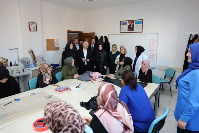 Üreten Kadınların Adresi: Ki̇gem