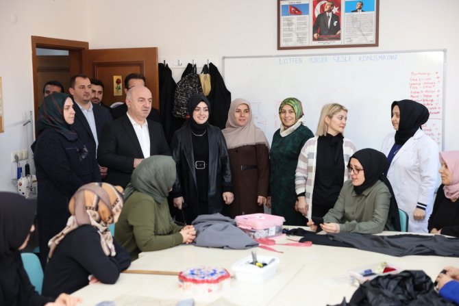 Üreten Kadınların Adresi: Ki̇gem