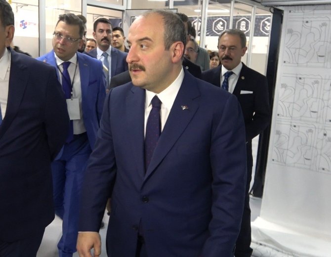 Bakan Varank: “Yeni Asgari Ücret, 20 Yıllık İktidarımızın En Yüksek Dolar Kuru”