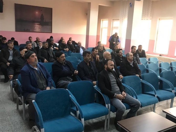 Elazığ’da Çiftçilere Yönelik Bilgilendirme Toplantısı