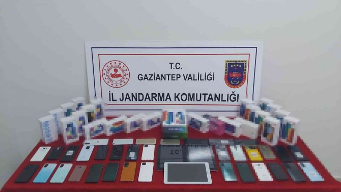 Gaziantep Jandarmasından Dev Sahte Ve Kaçak Alkol Operasyonu: 35 Gözaltı