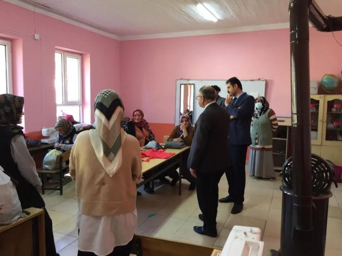 Gediz’de ’Aile Okulu’ Eğitimleri