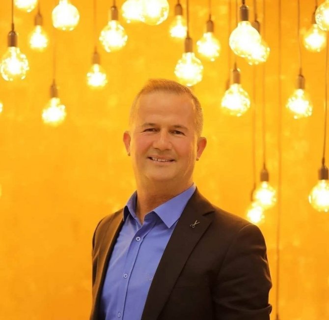 Gönenli Yazar Salim Nizam’a Yılın Roman Ödülü