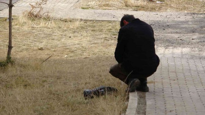 Yüksekova’da 6. Kattan Düşen Şahıs Hayatını Kaybetti