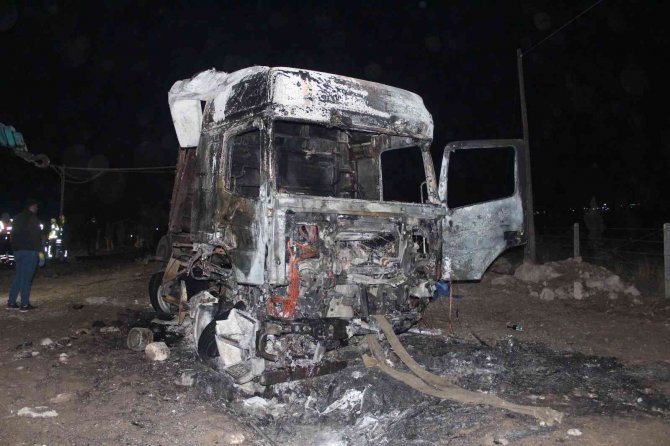 Iğdır’da Tır Kamyonete Çarptı: 1 Ölü, 2 Ağır Yaralı