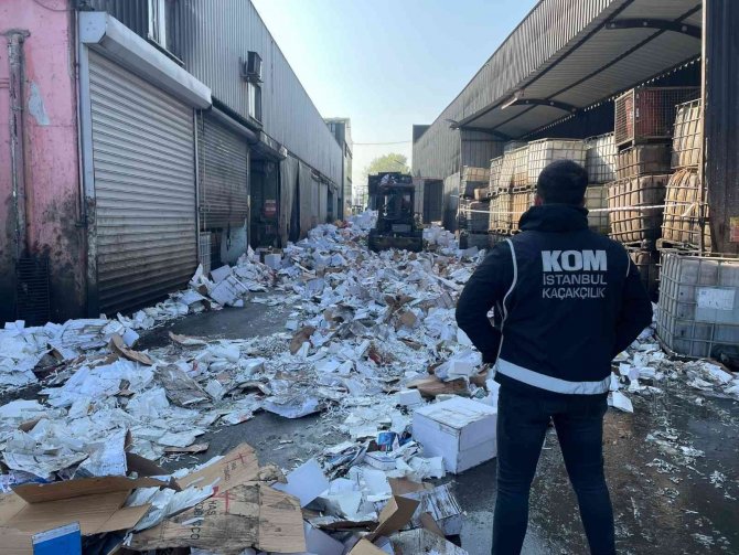 İ̇stanbul’da Ele Geçirilen 123 Ton Kaçak Tütün Ve Tütün Mamülleri İmha Edildi