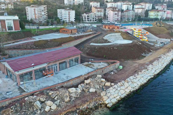Gölcük’e Çift Kaydıraklı Aquapark Yapılıyor