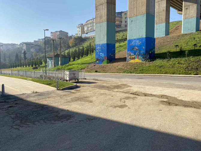 Köprü Altında Ölü Bulunan 13 Yaşındaki Kız Son Yolculuğuna Uğurlandı