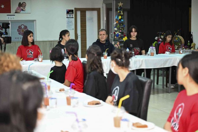 Seçer: "Amacımız Çiçeklerimizin İyi Bir Birey Olarak Yetişmelerini Sağlamak"