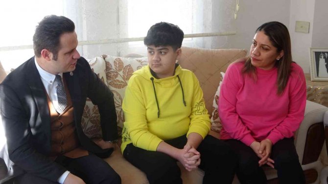 Evde Eğitimden Faydalanan İ̇ğci, Savcı Olmak İstiyor