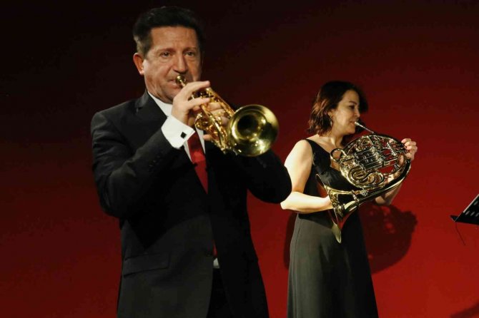 Mem Sahne’de Golden Horn Brass’tan Keyifli Konser