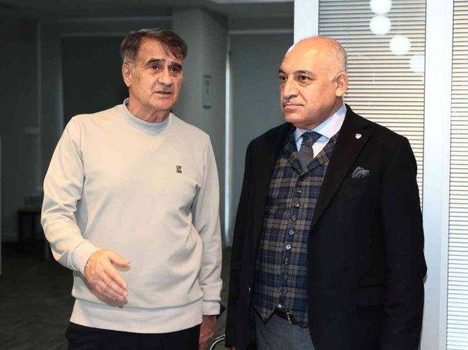 Tff Başkanı Mehmet Büyükekşi, Beşiktaş’ı Ziyaret Etti