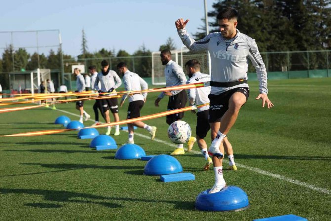 Trabzonspor, Fenerbahçe Maçı Hazırlıklarına Başladı