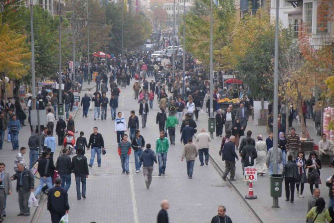 Uşak’ta Her 1 Kilometrekarede 69 Kişi Yaşıyor