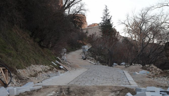 Asırlara Meydan Okuyan Kütahya Kalesi’nde Değişim Başlıyor