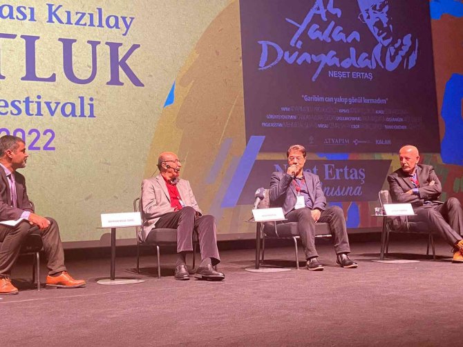 Kızılay Dostluk Kısa Film Festivali ‘Neşet Ertaş’ Belgeseli İle Açıldı