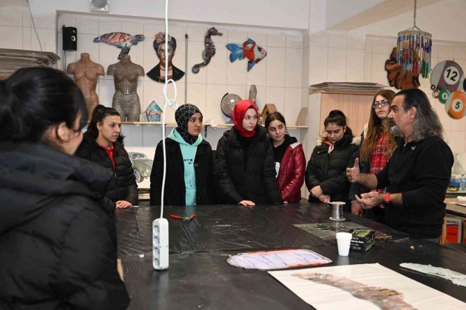 Lise Öğrencileri Üniversite Yaşamını Yerinde Gördü