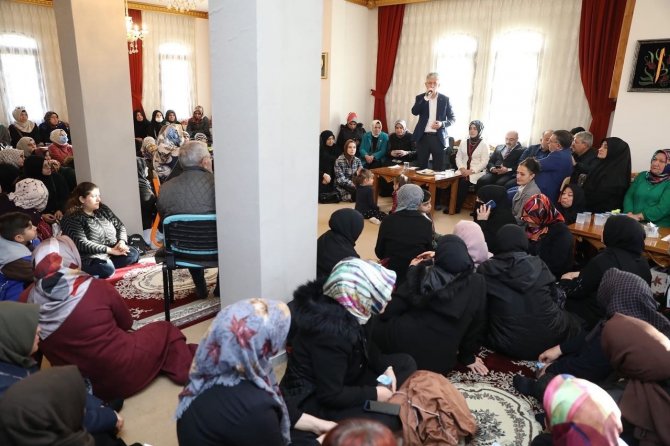 Başkan Ellibeş: "Onlar Geçmişi Özleye Dursun"