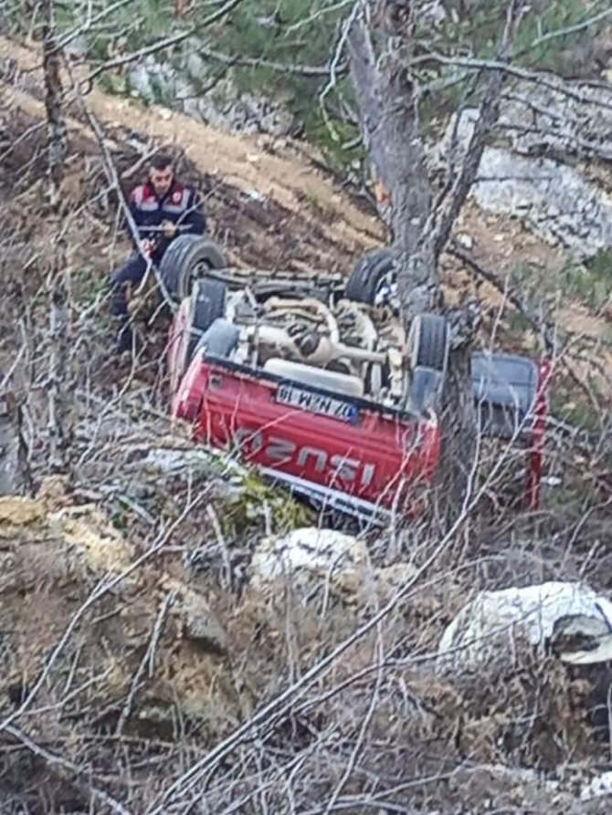 Antalya’da Kamyonet Uçuruma Yuvarlandı: 1 Ölü, 1 Yaralı