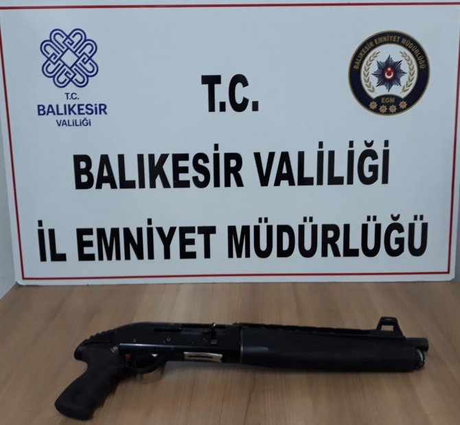 Balıkesir’de 46 Aranan Şahıstan 25’i Tutuklandı