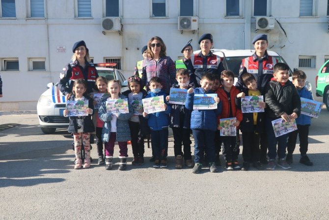 Jandarmadan Öğrencilere Çizgi Filmli Eğitim