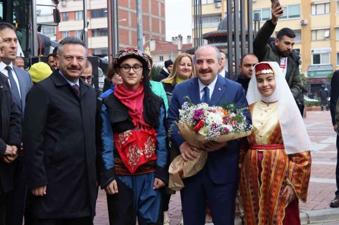 Bakan Varank’tan, Nazilli’deki Projeler İçin Destek Sözü