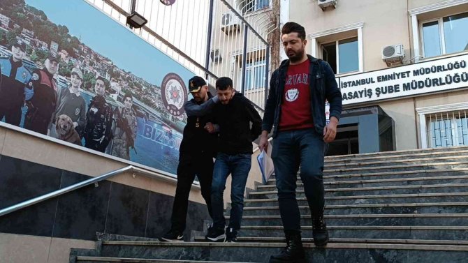Çelik Kasayı El Arabasına Yükleyip Çaldılar: O Anlar Kamerada