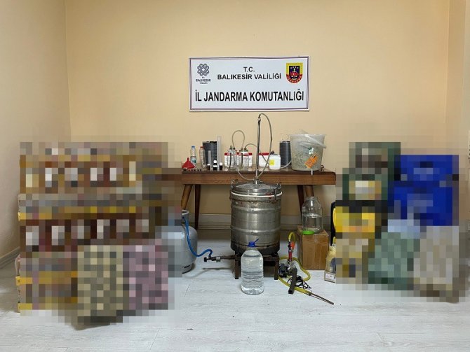 Yılbaşı Öncesi Kaçak İçkiye 12 Gözaltı