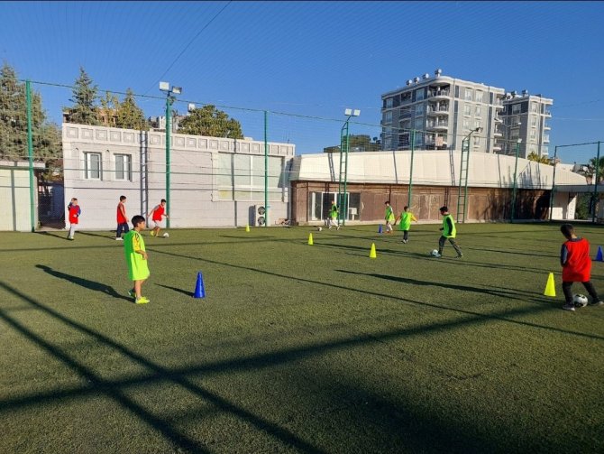 Başkan Erdem: “Eğitimde Fırsat Eşitliğini Sağlayabilmek İçin Kollarımızı Sıvadık”