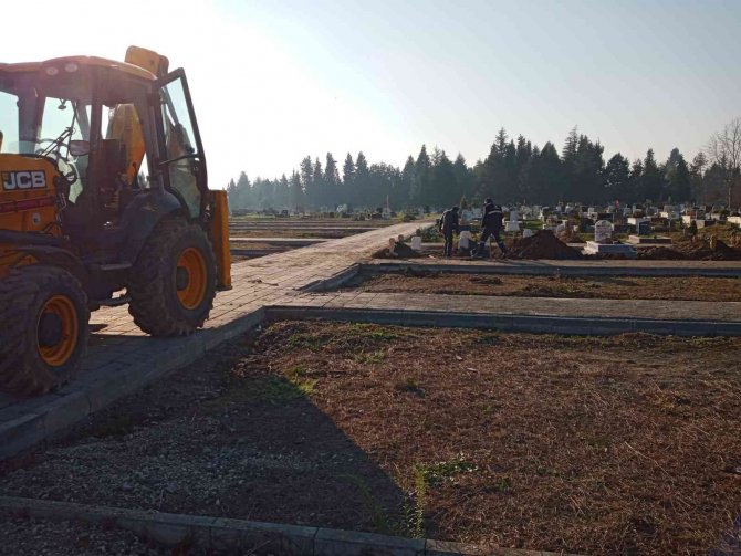 Kamulaştırılan 10 Dönem Mezarlığa Eklendi