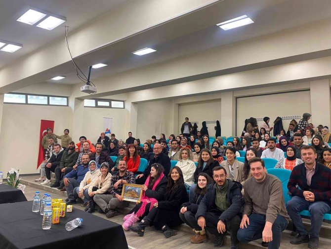 Erzurum Dt Oyuncuları, Öğrencilerle Söyleşti