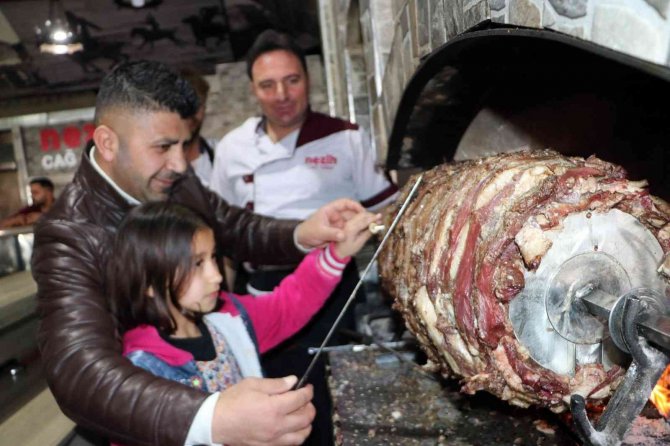 Her Gün Yüzlerce Öğrencinin Hayalini Gerçekleştiriyor