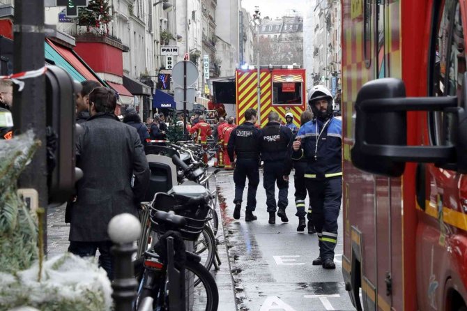 Paris’teki Silahlı Saldırıda Ölü Sayısı 3’e Yükseldi
