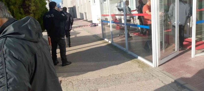 Hastanede Şüpheli Çanta Paniği