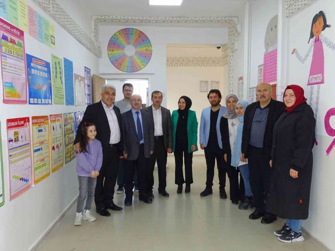 Hisarcık Atatürk İ̇lkokulu’nda,“ Matematik Sokağı” Açıldı