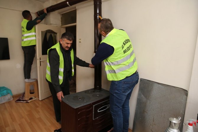 İ̇lkadım’dan 55 Aileye Soba Yardımı